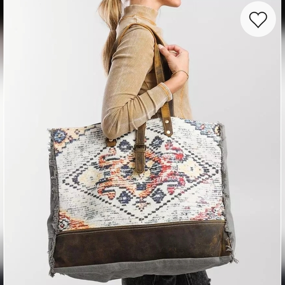 Myra Large Oversized Southwestern Tapestry Dreamy Affair Weekender Tote Bag NWT - Picture 2 of 8